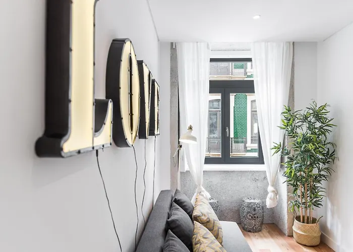 Modern Invicta By Upperground *