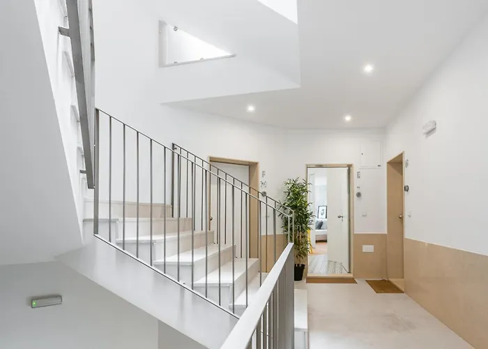 Modern Invicta By Upperground Porto